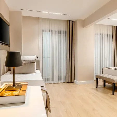 Zalel Old Special Class Hotel *